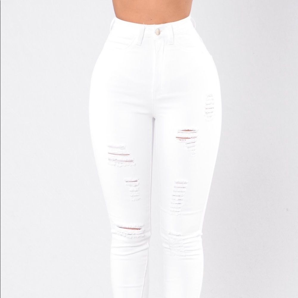 WHITE HIGH RISE FASHIONNOVA JEANS SKINNY SIZE 1  NEW